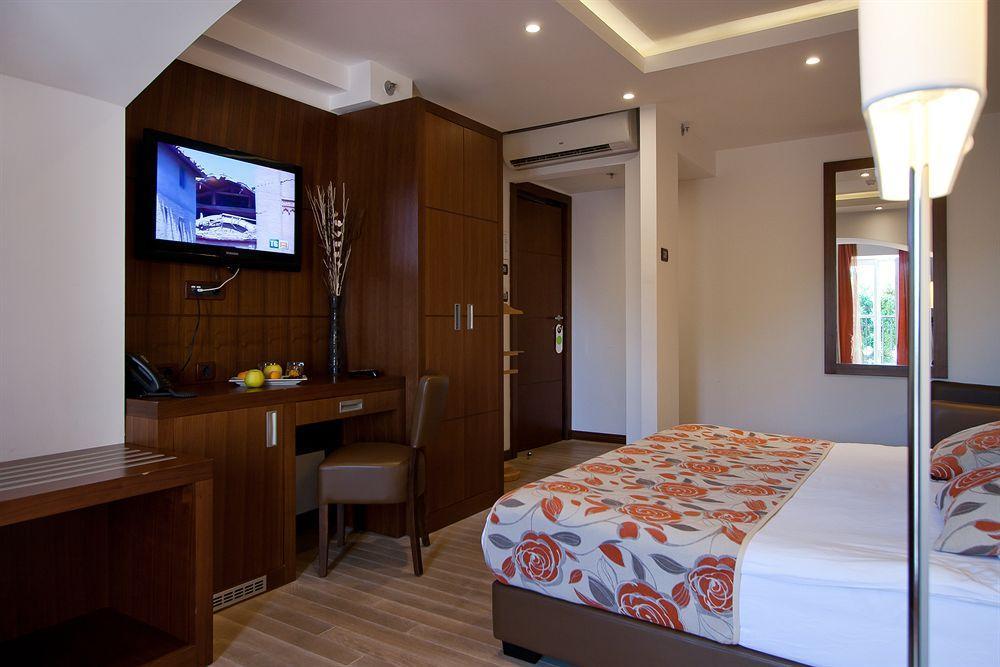 Boutique Hotel Mauro Πόρετς Εξωτερικό φωτογραφία